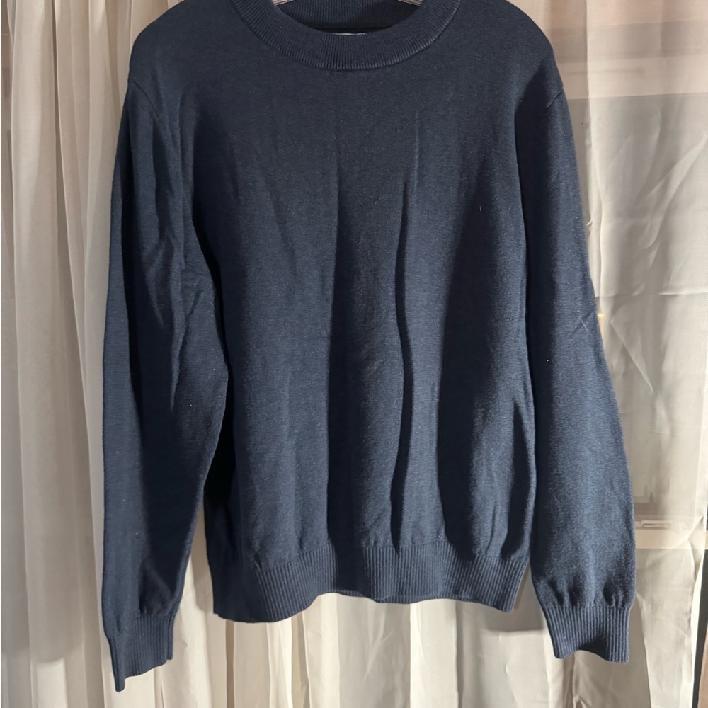 Women's Elegant Navy Crewneck Sweater- cashmere blend, soft, vintage